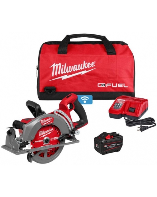 Milwaukee M18 FUEL 7-1/4in Rear Handle Circular Saw Kit Milwaukee M18 FUEL 7-1/4in Rear Handle Circular Saw Kit
